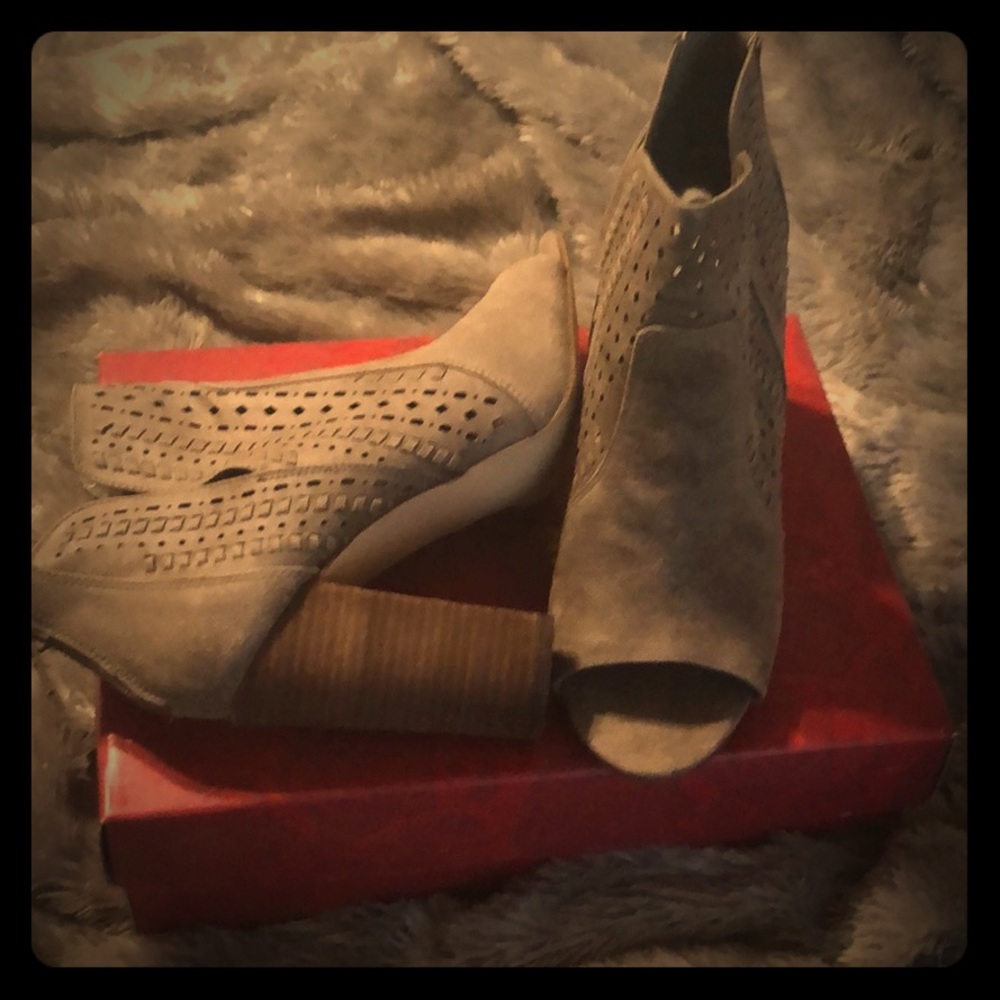 Taupe - Open Toes Bootie